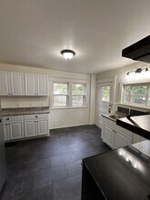 910 S Main St in Medina, NY - Building Photo - Building Photo