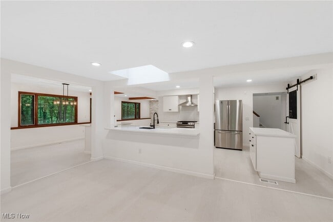 property at 3812 Ellendale Rd