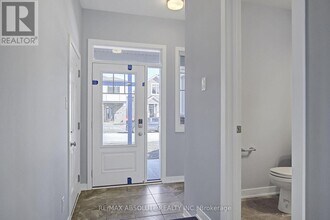 1064 Curraglass Walk in Ottawa, ON - Building Photo - Building Photo
