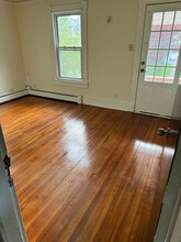 32 Conlon St in Bristol, CT - Building Photo - Building Photo