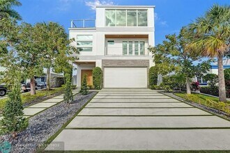 1713 N Riverside Dr in Pompano Beach, FL - Building Photo - Building Photo