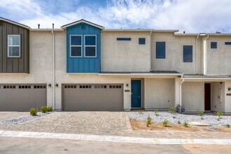 4920 little rock Way in Sun Valley, NV - Building Photo - Building Photo