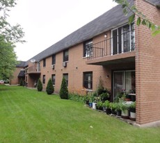 318 W Naperville Rd Apartamentos