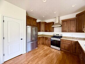 2007 Fielding Hill Ln in Draper, UT - Building Photo - Building Photo