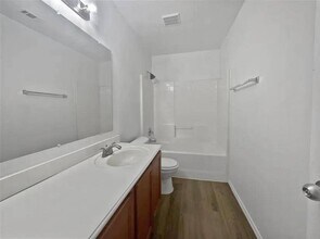 1932 Sampsell Dr in Grand Prairie, TX - Building Photo - Building Photo