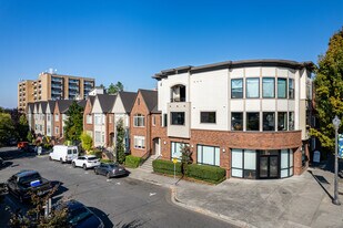 2406-2418 Main St in Vancouver, WA - Building Photo