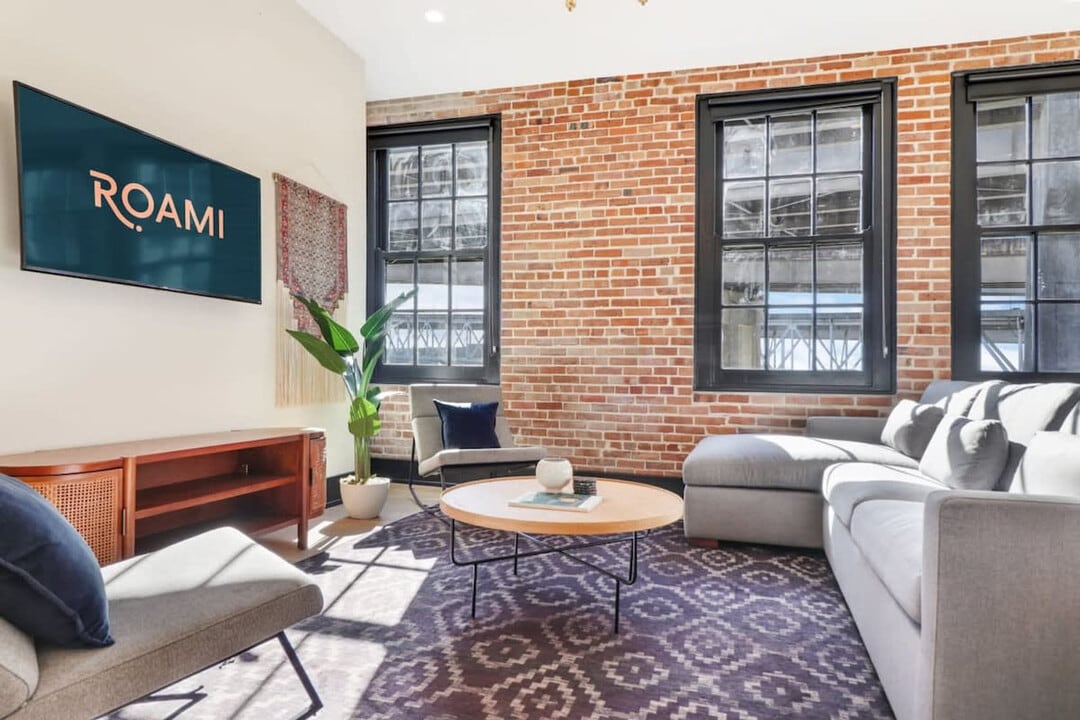 1148 S Peters St in New Orleans, LA - Building Photo