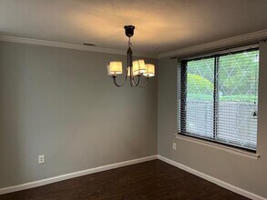 158 Skyline Dr in Coram, NY - Building Photo - Building Photo