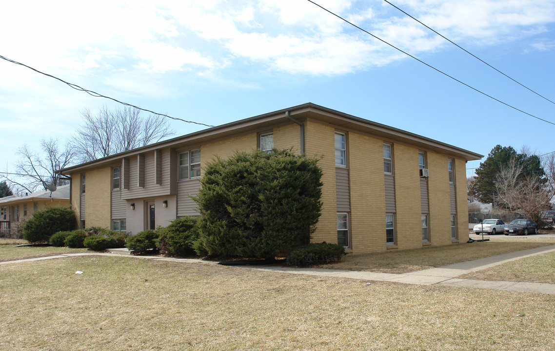 Embassy Apartments in Des Moines, IA - Foto de edificio