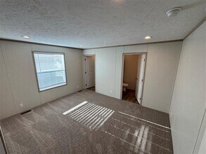 114 Hoover Blvd in West Branch, IA - Building Photo - Building Photo