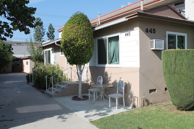 445 E Providencia Ave, Unit B