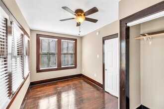 3010 Avenue Q in Galveston, TX - Foto de edificio - Building Photo