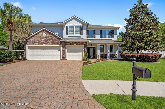 11725 Paddock Gates Dr