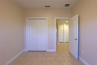 4175 Castilla Circle in Ft. Myers, FL - Building Photo - Building Photo