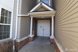 3223 Edward Stec Blvd, Unit 3223 in Edison, NJ - Foto de edificio - Building Photo