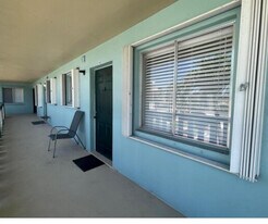 306 E Ocean Ave in Boynton Beach, FL - Building Photo