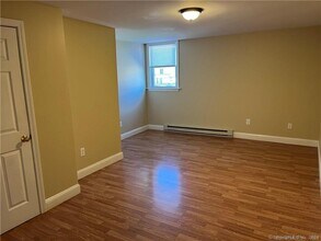 20 Railroad Ave-Unit -2 in Plainfield, CT - Building Photo - Building Photo