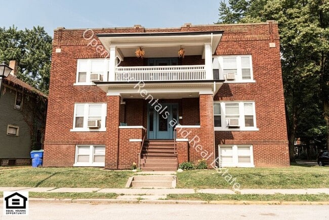 property at 1102 Rockhill St