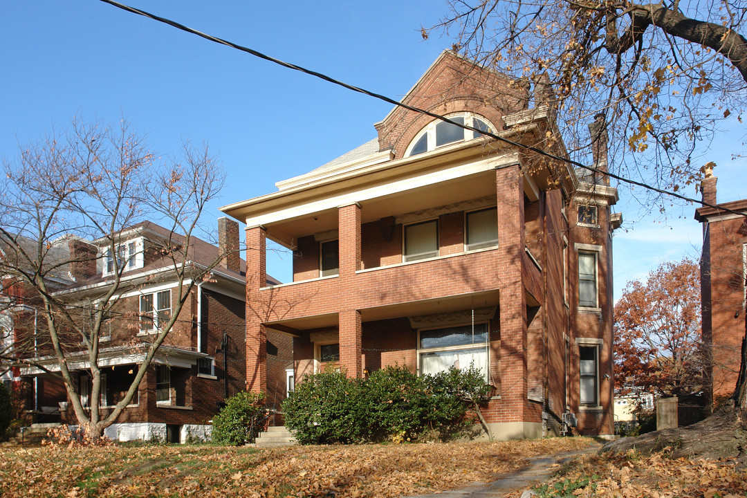 1509 Hepburn Ave in Louisville, KY - Building Photo