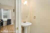 513 Crimson Ridge Dr photo'