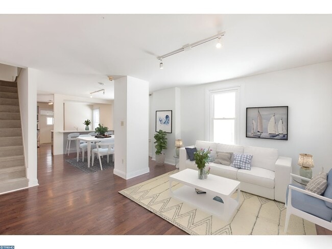 54 Garrett Ave