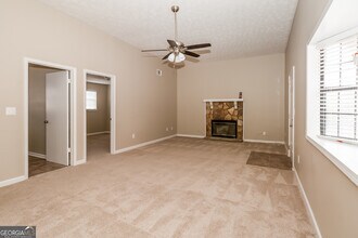 10436 Irongate Ln in Jonesboro, GA - Building Photo - Building Photo