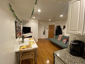 1 Wiget St, Unit 2 in Boston, MA - Building Photo - Building Photo