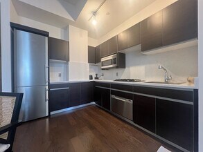 27 Platt St in New York, NY - Building Photo - Building Photo