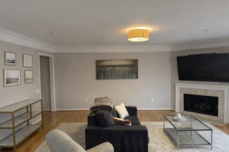 46956 Courtyard Sq, Unit 302 in Sterling, VA - Building Photo - Building Photo