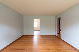 5918 Devington Rd-Unit -#A in Indianapolis, IN - Building Photo - Building Photo