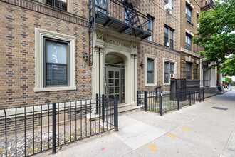 1808 Beverley Rd in Brooklyn, NY - Foto de edificio - Building Photo