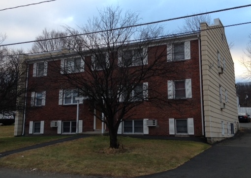 35 Sand St in Garnerville, NY - Foto de edificio