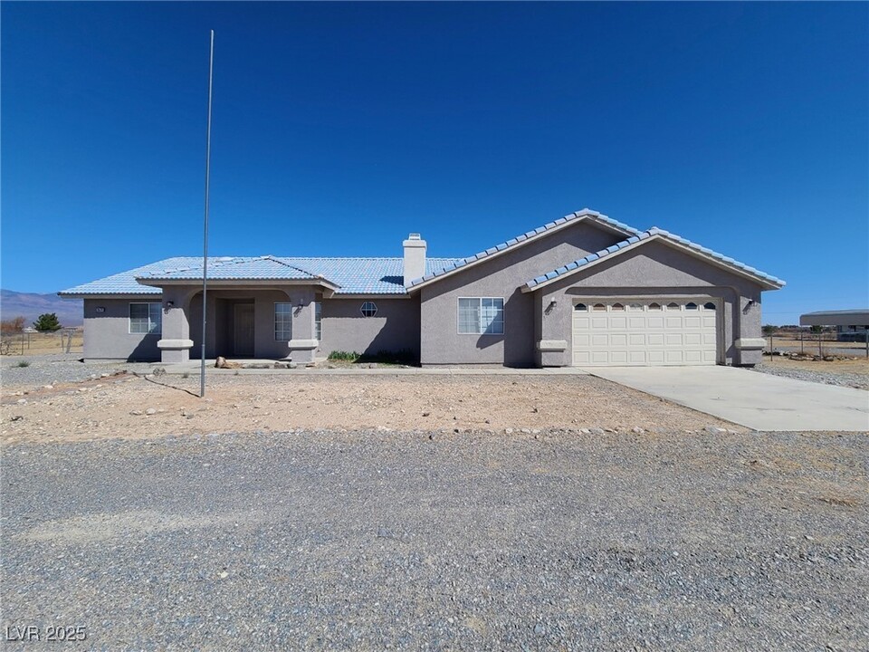 2671 N Murphy St in Pahrump, NV - Building Photo
