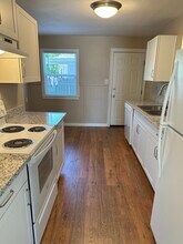 230 Laurel St in Medford, OR - Foto de edificio - Building Photo