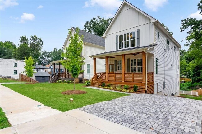 property at 830 Gaston St SW