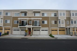 Willow Gardens in South San Francisco, CA - Foto de edificio - Building Photo