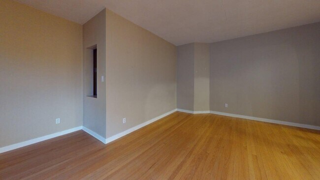 property at 2105 W 47th Ave