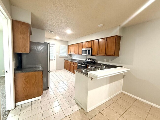 property at 1021-1023 Vera Ct