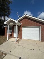 36 Evans Ave in Crawfordville, FL - Building Photo