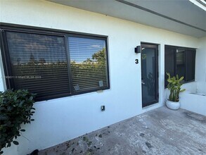 1765 Normandy Dr in Miami Beach, FL - Building Photo - Building Photo