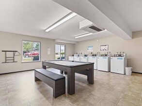 Candlelight Park in Davenport, IA - Building Photo - Building Photo