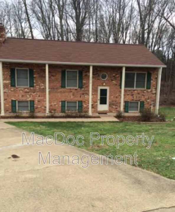 5076 Kildare Ct in Fredericksburg, VA - Building Photo