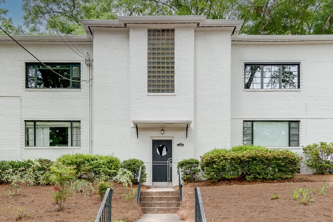 property at 1360 Briarwood Dr NE