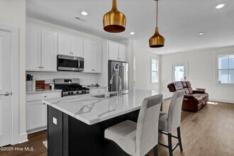 812 Edgerton Dr in Wilmington, NC - Building Photo - Building Photo