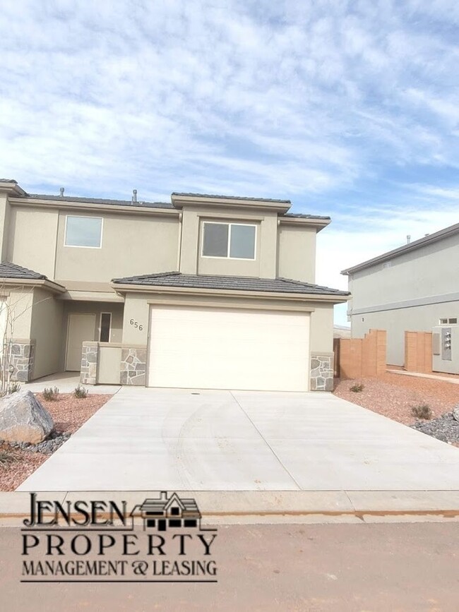 287 W Augusta Dr in Ivins, UT - Foto de edificio - Building Photo