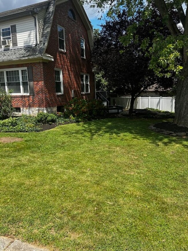 209 Amherst Ave in Reading, PA - Building Photo - Building Photo