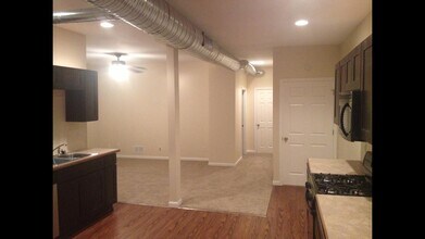 532 Forest Ave in Kansas City, MO - Building Photo - Building Photo