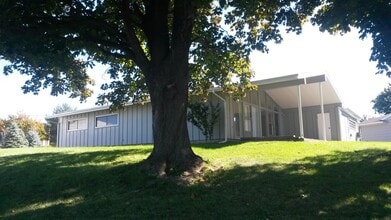 28 Drumlins Ter in Syracuse, NY - Building Photo - Building Photo