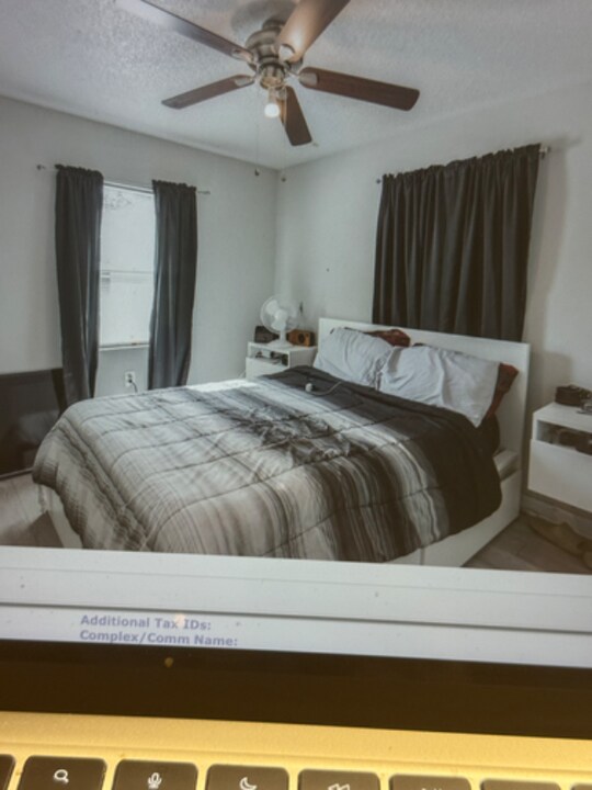 9725 Alsobrook Ave in Riverview, FL - Building Photo