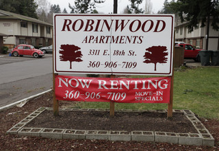 Robinwood Apartments in Vancouver, WA - Building Photo - Building Photo